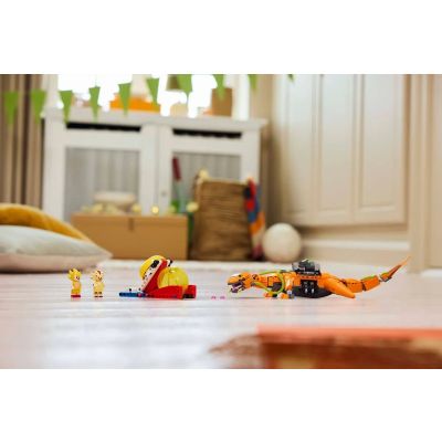 11. LEGO SONIC 77003 Super Shadow kontra Biolizard
