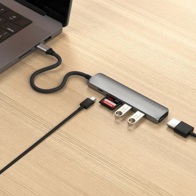 7. Satechi 6-w-1 - Stacja dokująca - USB-C 3.2 Gen 2 - HDMI
