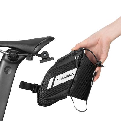 3. Torba rowerowa Rockbros C32BK podsiodłowa 1,5 l z kieszonką na bidon - czarna