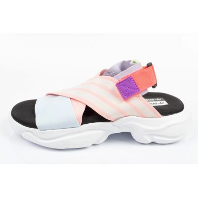 16. Sandały adidas Magmur Sandal W FV1214