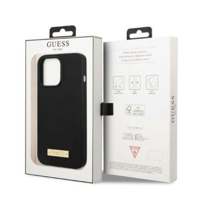 8. Etui Guess Silicone Logo Plate MagSafe na iPhone 13 Pro / iPhone 13 - czarne