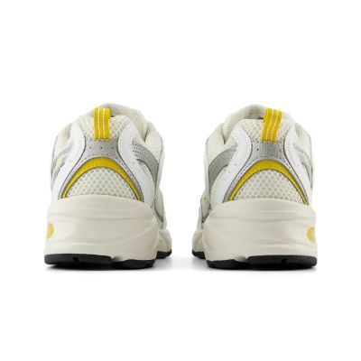 4. Sneakersy męskie New Balance 530 buty sportowe treningowe beżowe (MR530SY)