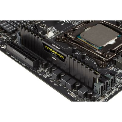 4. Corsair Vengeance LPX, 32GB moduł pamięci 4 x 8 GB DDR4 2666 Mhz
