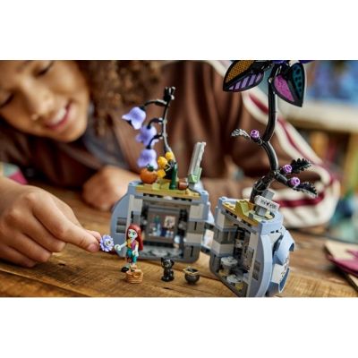 10. LEGO Disney 43288 - Doniczka Sally