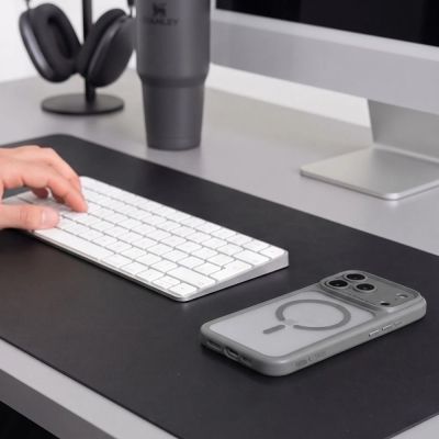 6. Etui Tech-Protect MagPeak MagSafe CC na iPhone 18 Pro / 17 Pro - szare matowe