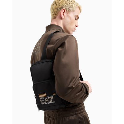 8. Saszetka na ramię dla mężczyzn Emporio Armani EA7 (245087-CC940-26121)