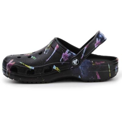 5. Klapki Crocs Classic Out Of This World II Jr 206818-001