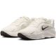 4. Buty Nike Aura Edge HQ7025-105