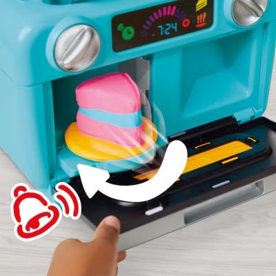 4. Play-Doh Super Slice Cake Play Kitchen Set Zestaw do zabawy z modeliny 624 g Wielobarwny