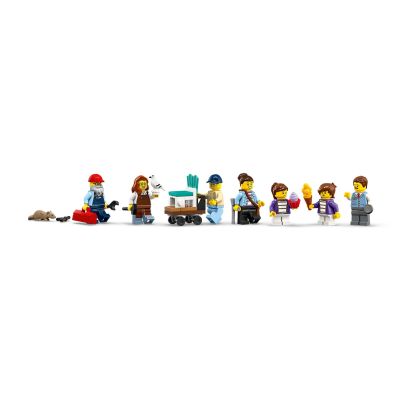 9. LEGO Icons 11371 - Ulica handlowa