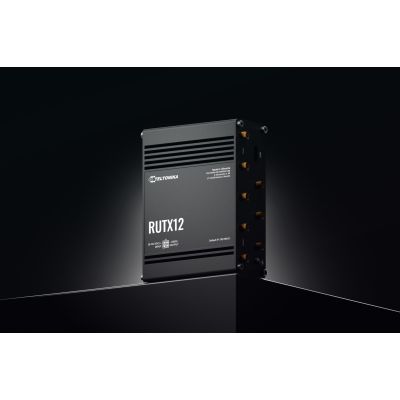 7. Teltonika RUTX12 Router sieci komórkowej