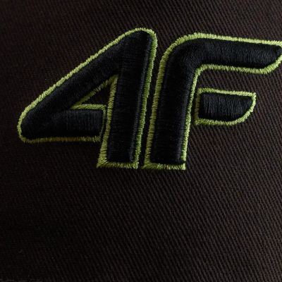 3. Czapka z daszkiem dla dzieci 4F U547 antracyt 4FJWSS26ACABU547 22S