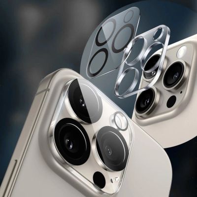 3. Osłona aparatu Tech-Protect Cam Fit+ na iPhone 14 / 14 Plus / 15 / 15 Plus - przezroczysta