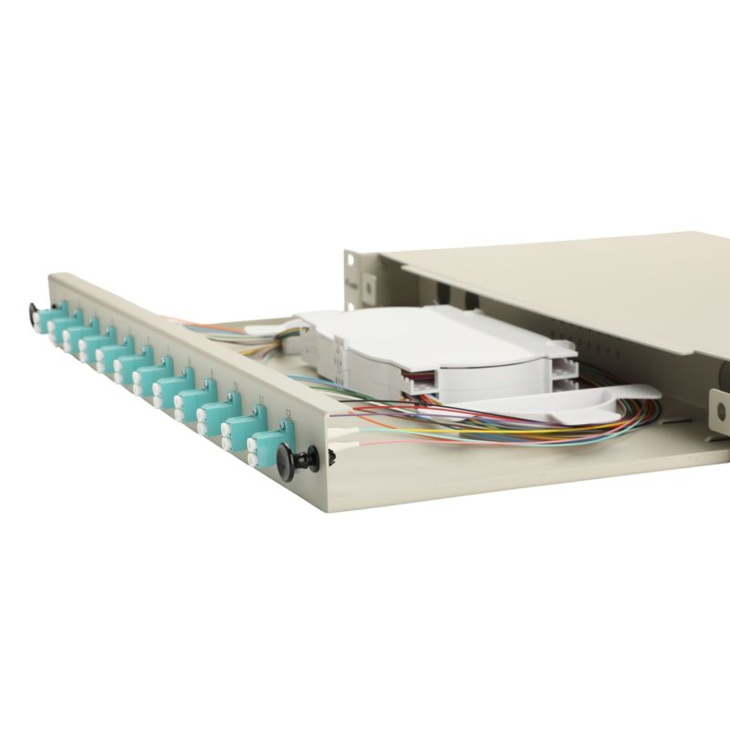 8. Equip 337203 panel krosowniczy 1U