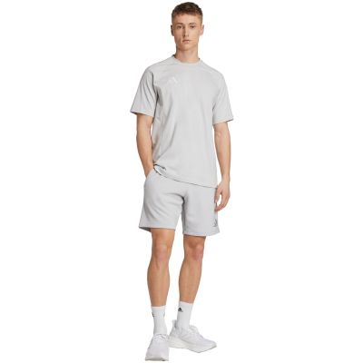 14. Spodenki męskie adidas Tiro 25 Travel szare JY5946