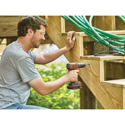 3. Wiertarko-wkrętarka 18V BDCDC18BAFC-QW  BLACK+DECKER