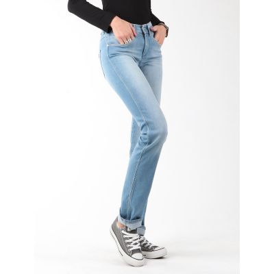 2. Jeansy Wrangler Caitlin Blue Baloo W24CH145X