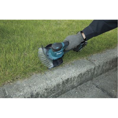 5. Nożyce akumulatorowe do trawy MAKITA DUM604ZX