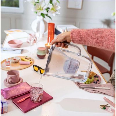 8. Dzbanek Brita Essential XL+3 wkłady (biały)