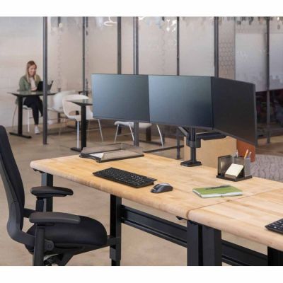 5. Fellowes Ergonomia  ramię na 3 monitory - seria Platinum