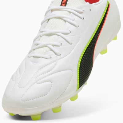 4. Buty Puma KING 20 MATCH FG/AG 108465-01