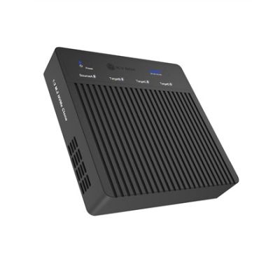 2. Raidsonic 4-kieszeniowy powielacz USB4 (klon 1:3) dla dysku SSD NVMe M.2