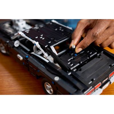 20. LEGO Technic 42231 - Samochód Fast and Furious Dodge Charger R/T