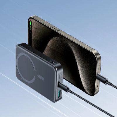 13. Powerbank Joyroom JR-W020 20W 10000mAh MagSafe + kabel USB-C - USB-C 0.25m - czarny