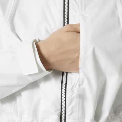 12. Kutka Helly Hansen Westport Raincoat W 54342 001
