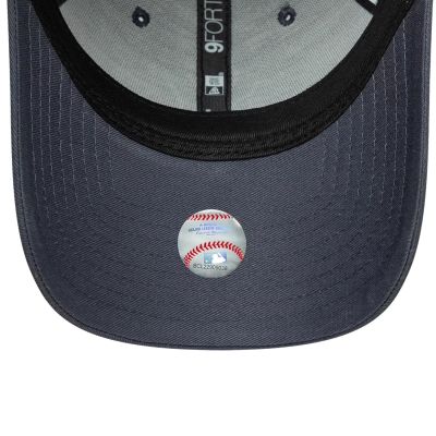 3. New Era League Essential 9FORTY New York Yankees Cap 60915917 Czarne OSFM