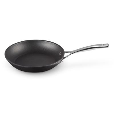 4. Patelnia Le Creuset hartowana nieprzywierająca płytka 4,5x30cm