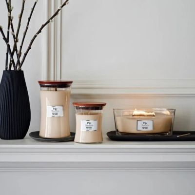 2. Świeca średnia WHITE HONEY WOODWICK