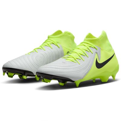11. Buty piłkarskie Nike Phantom Luna II Academy FG/ MG M FD6725-003