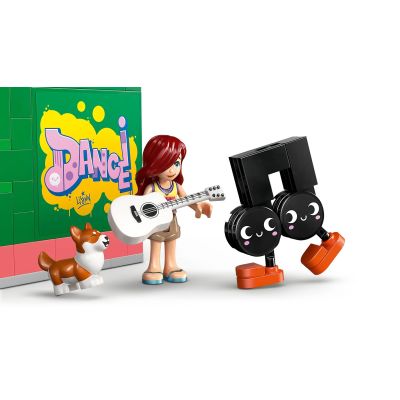 7. LEGO FRIENDS 42653 MUSIC STORE & APLEGO ARTMENT