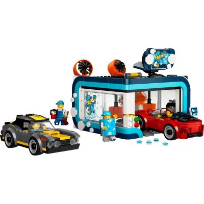 5. LEGO City 60497 - Automatyczna myjnia samochodowa