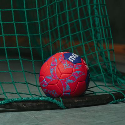 9. H2A5000-W5Z Piłka do ręcznej Molten 5000 IHF PRO Women World Championship 2025