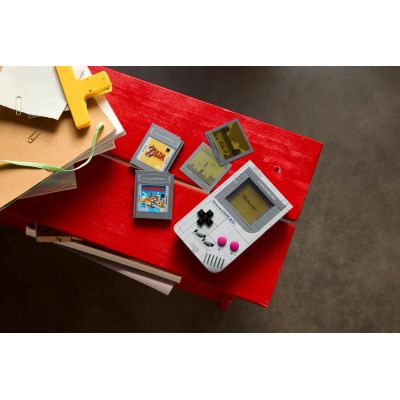 13. LEGO SUPER MARIO 72046 Game Boy