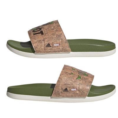 7. Klapki adidas Adilette Comfort Jr ID8029