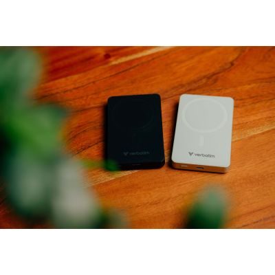 6. Verbatim Charge 'n' Go Essentials 10000 mAh Bezprzewodowe ładowanie Czarny