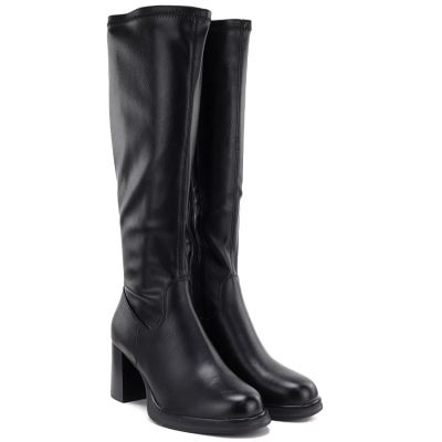4. Kozaki damskie na obcasie czarne Potocki SZ12861