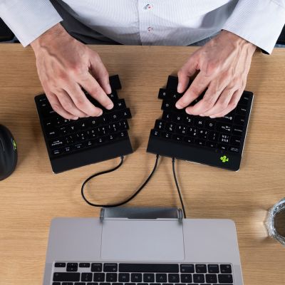 20. R-Go Tools Ergonomiczna klawiatura R-Go Split Break v2 z oprogramowaniem break, QWERTY_US, przewodowa, czarna