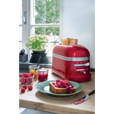 3. Toster KitchenAid 5KMT2204ECA