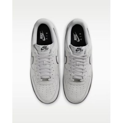 3. Buty męskie NIKE AIR FORCE 1 '07 LV8 (HQ1966-001)