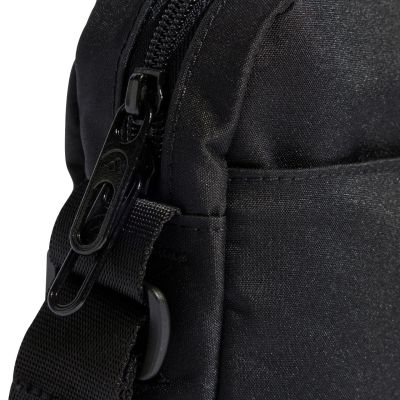 6. Torebka adidas Tiro Graphic Organizer czarna KD7276