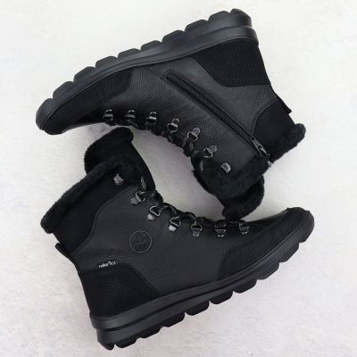 4. Skórzane wodoodporne botki damskie z futerkiem czarne Rieker  Z0000-00