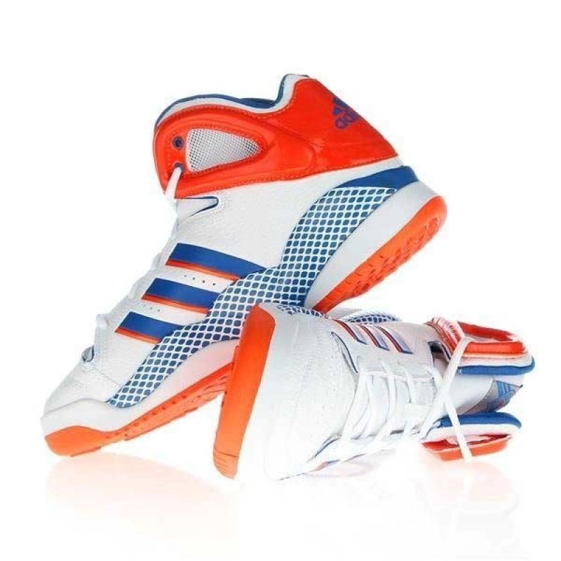 11. Adidas Attitude MC G07020