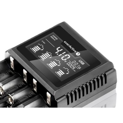 3. Ładowarka everActive UC-4000 (Brak danych)