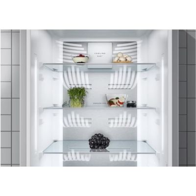 12. Chłodziarko-zamrażarka ELECTROLUX LNT7ME36K2
