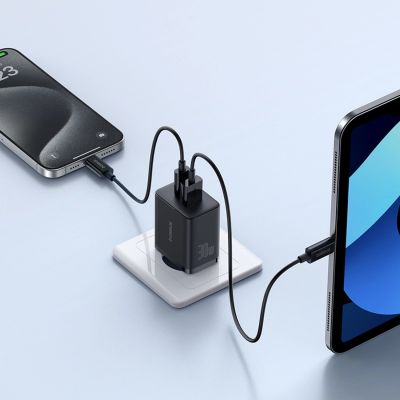 10. Ładowarka sieciowa Baseus Cube Pro 30W USB-C USB-A - czarna