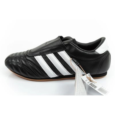 2. Adidas buty damskie sportowe Taekwondo czarne wsuwane skórzane